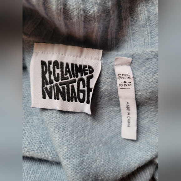 Reclaimed Vintage Blue Super Soft Sweater, Keyhole Tie Neckline, Collar, EUC, 12 - Picture 6 of 8